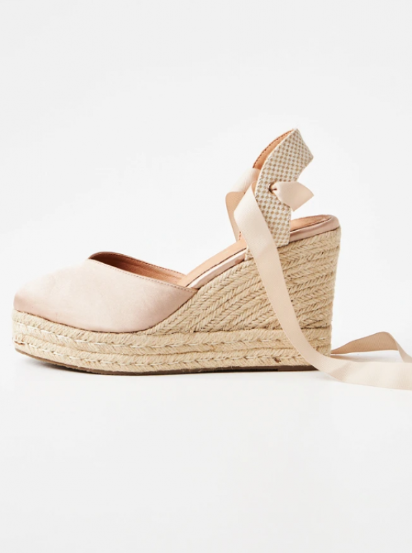 Espadrilles dengan bahan satin mewah